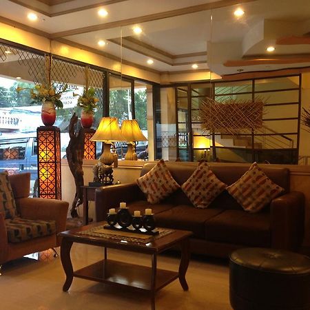 Sun Avenue Tourist Inn & Cafe Tagbilaran City Bagian luar foto