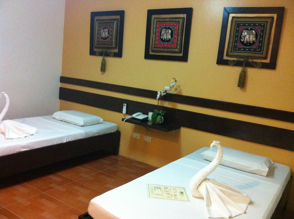 Sun Avenue Tourist Inn & Cafe Tagbilaran City Bagian luar foto