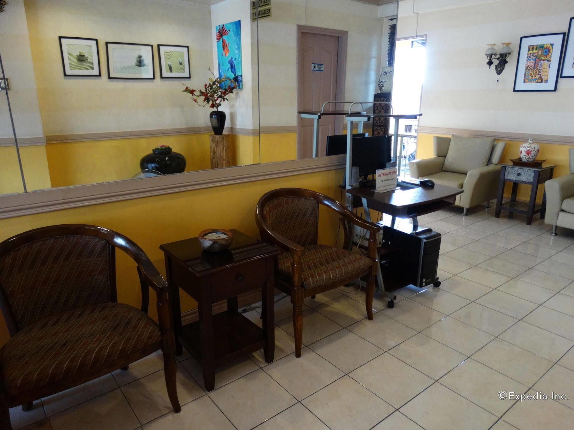 Sun Avenue Tourist Inn & Cafe Tagbilaran City Bagian luar foto