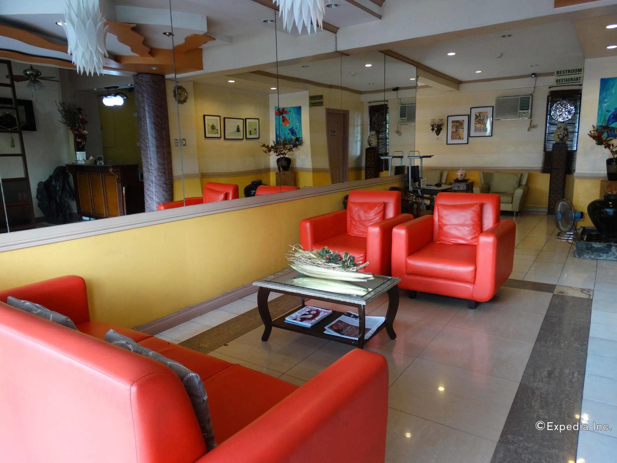 Sun Avenue Tourist Inn & Cafe Tagbilaran City Bagian luar foto