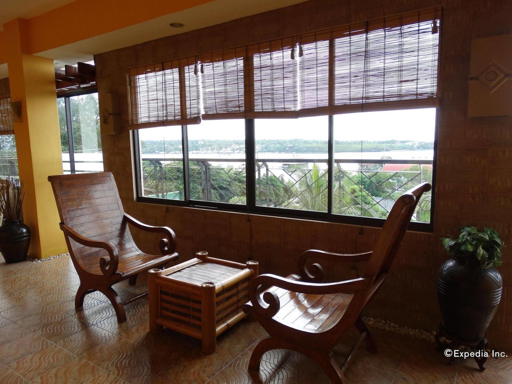 Sun Avenue Tourist Inn & Cafe Tagbilaran City Bagian luar foto